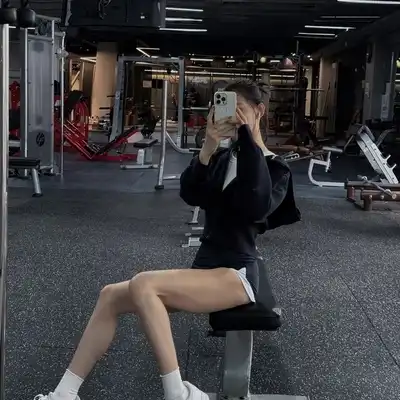董娜远
